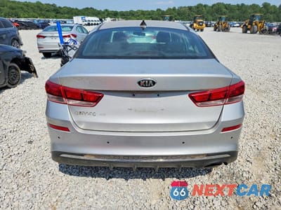 Zdjęcie 6 z 12 samochodu: 2017 KIA OPTIMA LX VIN:5XXGT4L38HG121811 - miniatura