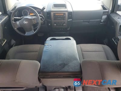 Zdjęcie 8 z 13 samochodu: 2010 NISSAN TITAN XE VIN:1N6BA0EK0AN325071 - miniatura