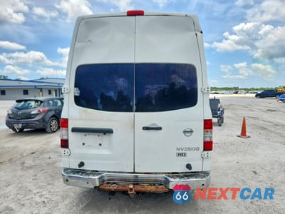 Zdjęcie 6 z 13 samochodu: 2012 NISSAN NV 2500 DELIVERY VAN VIN:1N6AF0LY4CN104516 - miniatura
