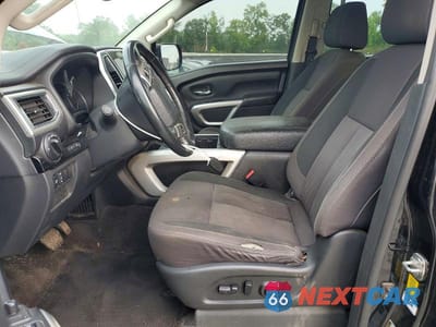 Zdjęcie 7 z 13 samochodu: 2021 NISSAN TITAN SV VIN:1N6AA1ED1MN518868 - miniatura