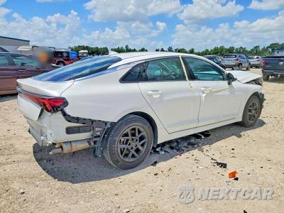 Trzecie zdjęcie samochodu z tyłu: 2025 KIA K5 LXS VIN:KNAG24J79S5357465 - miniatura