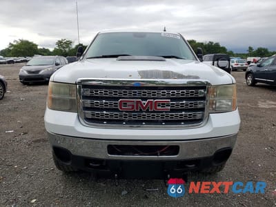 Piąte zdjęcie samochodu w środku: 2014 GMC SIERRA K3500 SLE VIN:1GT423EGXEF130035 - miniatura