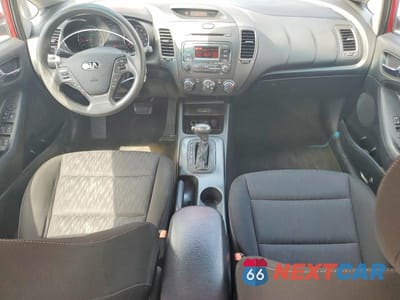 Zdjęcie 8 z 12 samochodu: 2016 KIA FORTE LX VIN:KNAFK4A64G5598652 - miniatura