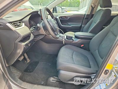 Zdjęcie 7 z 14 samochodu: 2021 TOYOTA RAV4 LE VIN:2T3F1RFV9MW195015 - miniatura