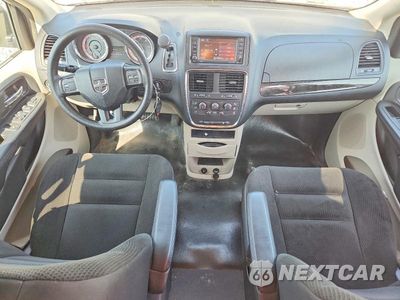 Zdjęcie 8 z 13 samochodu: 2019 DODGE GRAND CARAVAN SE VIN:2C7WDGBG2KR614934 - miniatura