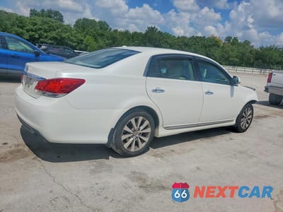 Trzecie zdjęcie samochodu z tyłu: 2011 TOYOTA AVALON LIMITED VIN:4T1BK3DB7BU428705 - miniatura