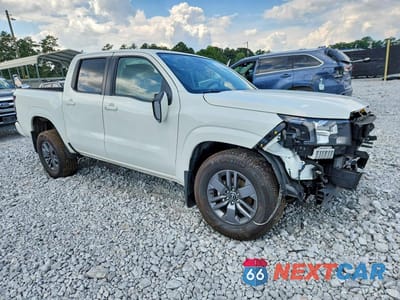 Czwarte zdjęcie samochodu z boku: 2025 NISSAN FRONTIER SV VIN:1N6ED1EJ5SN646817 - miniatura