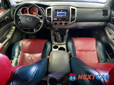 Zdjęcie 8 z 13 samochodu: 2008 TOYOTA TACOMA DOUBLE CAB VIN:5TELU42N38Z519203 - miniatura