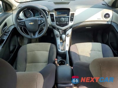Zdjęcie 8 z 12 samochodu: 2013 CHEVROLET CRUZE LS VIN:1G1PA5SG7D7116224 - miniatura