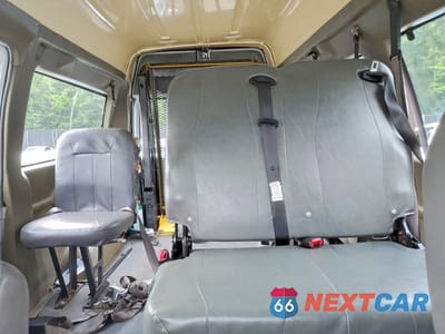 Zdjęcie 10 z 13 samochodu: 2007 FORD ECONOLINE E250 VAN VIN:1FTNE24W27DA27303 - miniatura