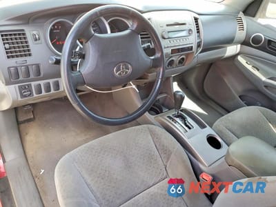 Zdjęcie 8 z 12 samochodu: 2006 TOYOTA TACOMA ACCESS CAB VIN:5TETX22N36Z315039 - miniatura