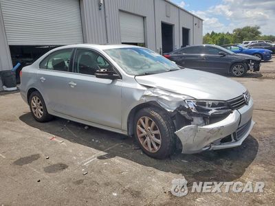 Czwarte zdjęcie samochodu z boku: 2013 VOLKSWAGEN JETTA SE VIN:3VWDP7AJ3DM367150 - miniatura