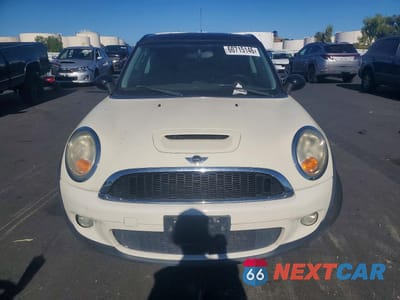Piąte zdjęcie samochodu w środku: 2009 MINI COOPER S CLUBMAN VIN:WMWMM33529TP74712 - miniatura