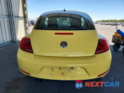 Zdjęcie 6 z 12 samochodu: 2015 VOLKSWAGEN BEETLE 1.8T VIN:3VWF17AT5FM637428 - miniatura