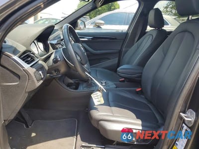Zdjęcie 7 z 13 samochodu: 2021 BMW X1 XDRIVE28I VIN:WBXJG9C08M5T28696 - miniatura