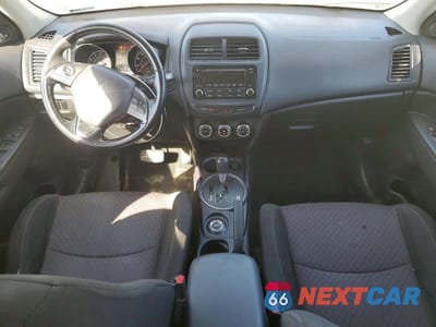 Zdjęcie 8 z 12 samochodu: 2017 MITSUBISHI OUTLANDER SPORT ES VIN:JA4AR3AU5HZ066686 - miniatura