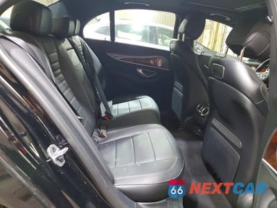 Zdjęcie 10 z 12 samochodu: 2019 MERCEDES-BENZ E 450 4MATIC VIN:WDDZF6JB6KA555112 - miniatura