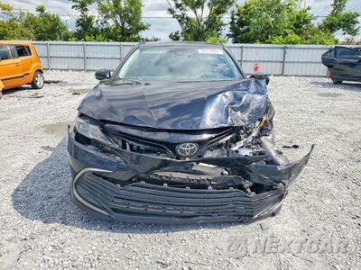 Piąte zdjęcie samochodu w środku: 2023 TOYOTA CAMRY LE VIN:4T1C11AK1PU736816 - miniatura