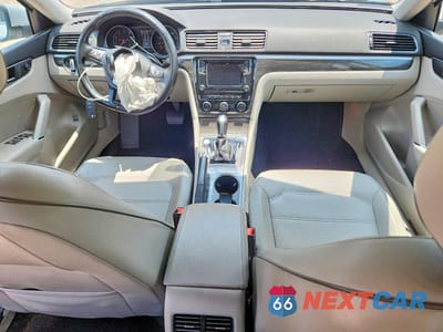 Zdjęcie 8 z 13 samochodu: 2016 VOLKSWAGEN PASSAT SE VIN:1VWBS7A37GC062876 - miniatura