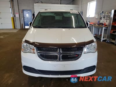 Piąte zdjęcie samochodu w środku: 2016 DODGE GRAND CARAVAN SXT VIN:2C4RDGCG7GR311972 - miniatura