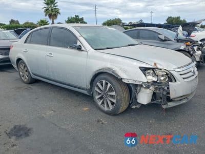 Czwarte zdjęcie samochodu z boku: 2005 TOYOTA AVALON TOURING VIN:4T1BK36B75U051813 - miniatura