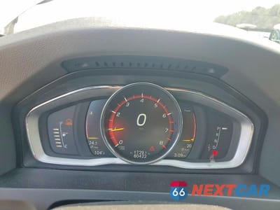 Zdjęcie 9 z 12 samochodu: 2018 VOLVO S60 INSCRIPTION VIN:LYV402TK2JB178247 - miniatura