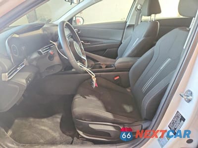 Zdjęcie 7 z 13 samochodu: 2025 HYUNDAI ELANTRA SEL VIN:KMHLS4DGXSU986599 - miniatura