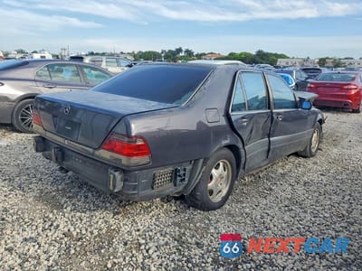 Trzecie zdjęcie samochodu z tyłu: 1995 MERCEDES-BENZ S 420 VIN:WDBGA43E3SA275819 - miniatura