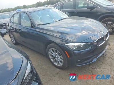 Czwarte zdjęcie samochodu z boku: 2016 BMW 320 I VIN:WBA8A9C5XGK616585 - miniatura