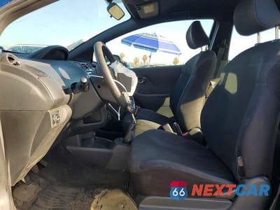 Zdjęcie 7 z 12 samochodu: 2009 TOYOTA YARIS S VIN:JTDJT903395235793 - miniatura