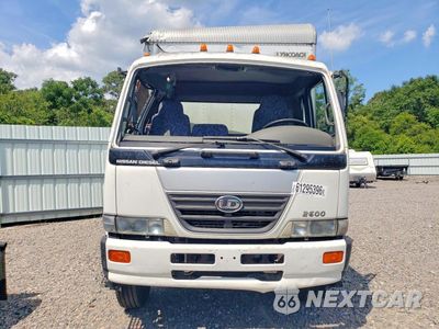 Piąte zdjęcie samochodu w środku: 2005 UD UD2600 BOX TRUCK VIN:JNAPA80H45AK50538 - miniatura