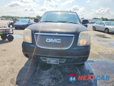 Piąte zdjęcie samochodu w środku: 2007 GMC YUKON VIN:1GKFC13077R391645 - miniatura