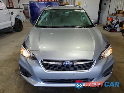 Piąte zdjęcie samochodu w środku: 2018 SUBARU IMPREZA PREMIUM VIN:4S3GTAB66J3725454 - miniatura