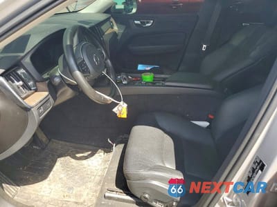 Zdjęcie 7 z 14 samochodu: 2022 VOLVO XC60 B5 MOMENTUM VIN:YV4L12RK1N1034909 - miniatura