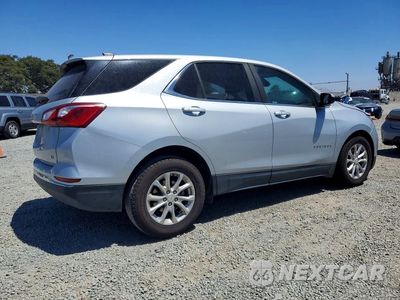Trzecie zdjęcie samochodu z tyłu: 2021 CHEVROLET EQUINOX LT VIN:2GNAXKEV0M6144149 - miniatura
