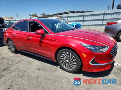 Czwarte zdjęcie samochodu z boku: 2020 HYUNDAI SONATA HYBRID LIMITED VIN:KMHL54JJ3LA010478 - miniatura