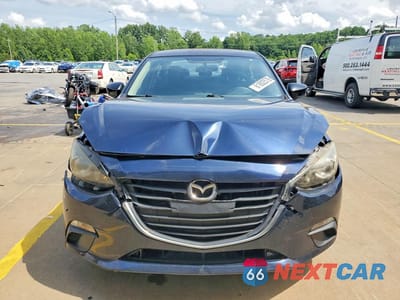 Piąte zdjęcie samochodu w środku: 2014 MAZDA 3 SV VIN:JM1BM1T70E1173515 - miniatura