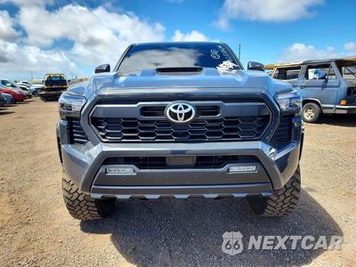 Piąte zdjęcie samochodu w środku: 2024 TOYOTA TACOMA SR5 VIN:3TYLB5JN3RT048377 - miniatura