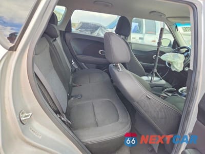 Zdjęcie 11 z 13 samochodu: 2018 KIA SOUL VIN:KNDJP3A58J7536439 - miniatura