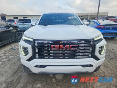 Piąte zdjęcie samochodu w środku: 2024 GMC CANYON DENALI VIN:1GTP6FEK8R1196710 - miniatura