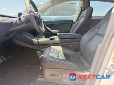 Zdjęcie 7 z 13 samochodu: 2022 TESLA MODEL Y VIN:7SAYGDEE2NF371652 - miniatura