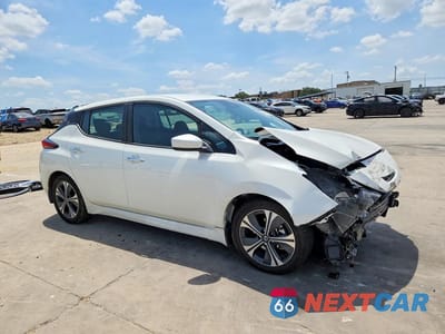 Czwarte zdjęcie samochodu z boku: 2020 NISSAN LEAF SV VIN:1N4AZ1CP1LC301815 - miniatura