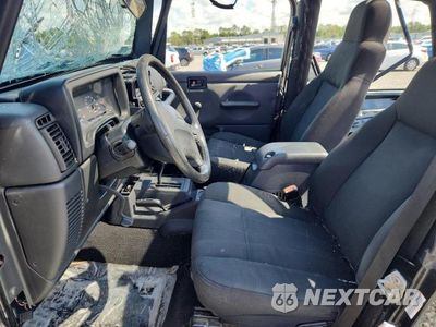 Zdjęcie 7 z 12 samochodu: 2006 JEEP WRANGLER X VIN:1J4FA39S16P786947 - miniatura