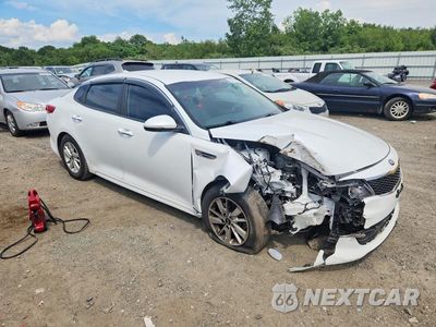 Czwarte zdjęcie samochodu z boku: 2017 KIA OPTIMA LX VIN:5XXGT4L31HG157002 - miniatura