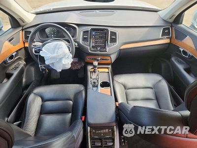 Zdjęcie 8 z 13 samochodu: 2022 VOLVO XC90 T6 MOMENTUM VIN:YV4A22PK6N1862557 - miniatura