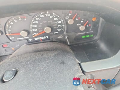 Zdjęcie 9 z 13 samochodu: 2005 FORD EXPLORER XLS VIN:1FMZU62K75UA26524 - miniatura