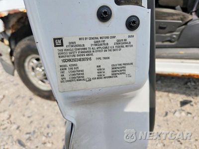 Zdjęcie 13 z 13 samochodu: 2004 CHEVROLET SILVERADO K2500 HEAVY DUTY VIN:1GCHK29224E387916 - miniatura