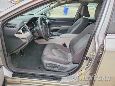 Zdjęcie 7 z 13 samochodu: 2018 TOYOTA CAMRY LE VIN:4T1B11HK3JU600468 - miniatura