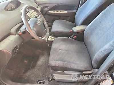 Zdjęcie 7 z 12 samochodu: 2008 TOYOTA YARIS BASE VIN:JTDBT923481286792 - miniatura