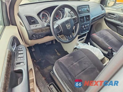 Zdjęcie 8 z 13 samochodu: 2011 DODGE GRAND CARAVAN EXPRESS VIN:2D4RN4DG6BR618815 - miniatura